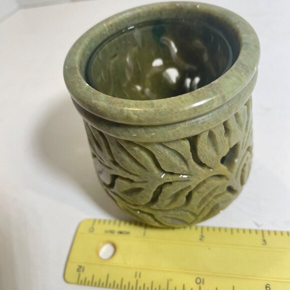Vintage Yankee Candle Green Soapstone Carved Leaf Design Candle Holder or Tea Li - Picture 6 of 8